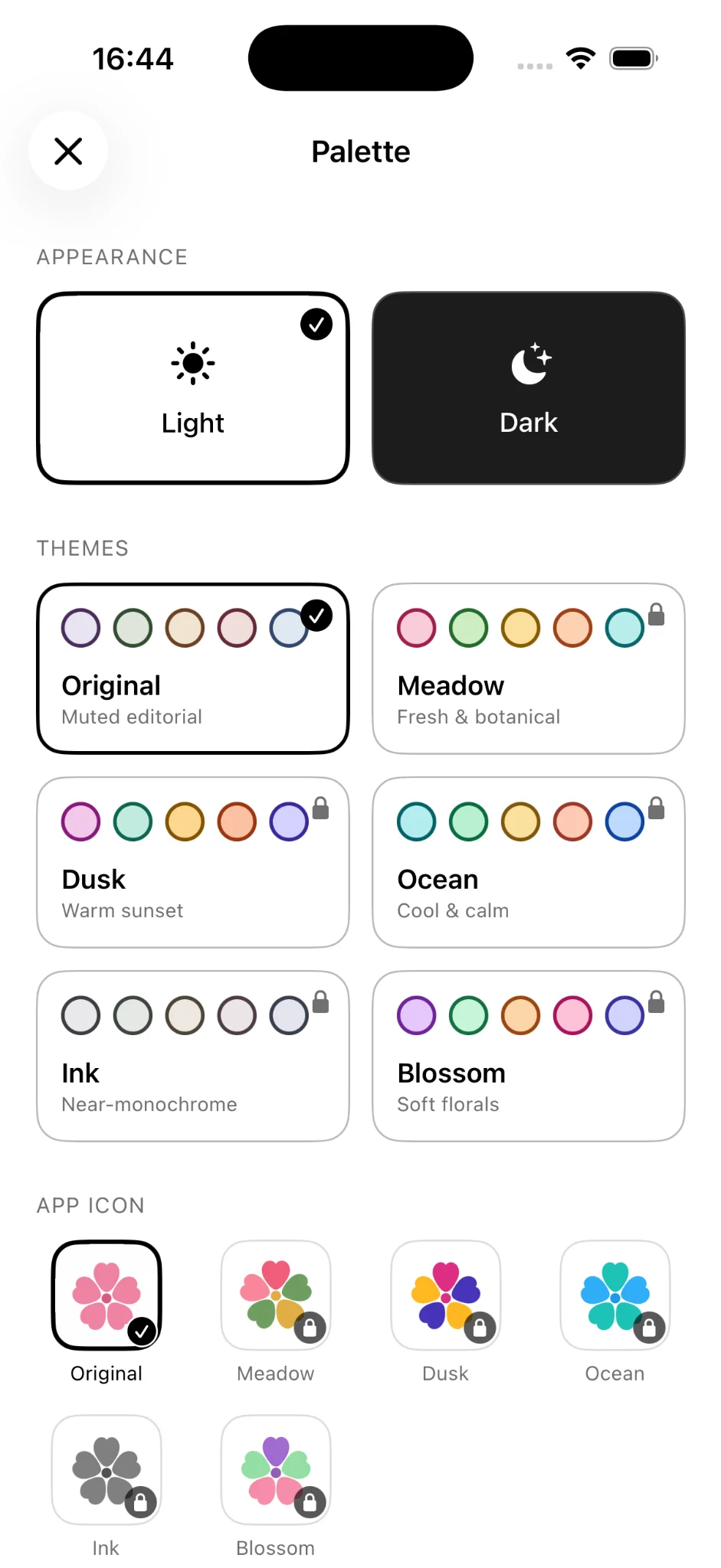 Onuri v2 Palette screen showing light and dark mode, Meadow, Dusk, Ocean, Ink and Blossom themes, and matching alternate app icons